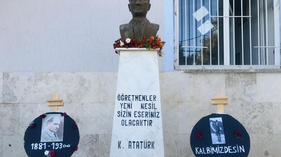 10 Kasım Atatürk'ü Anma Programı...